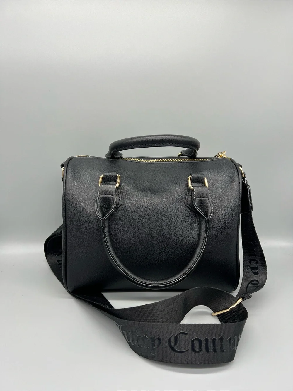 Juicy couture be‎ Classic II satchel purse